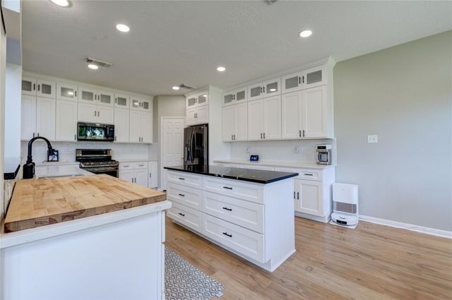 10906 Trail Ridge Drive, Houston, TX 77064