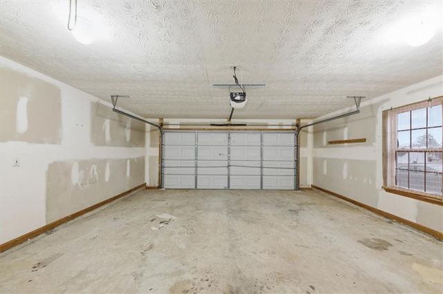 11179 Knotty Pine Place, Hampton, GA 30228