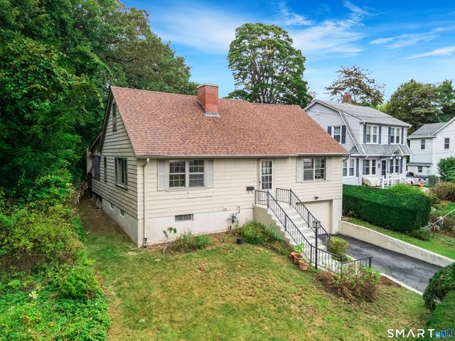 95 Lower Boulevard, New London, CT 06320