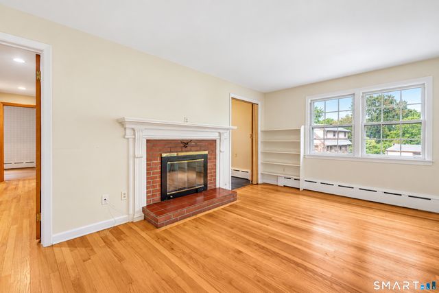 95 Lower Boulevard, New London, CT 06320