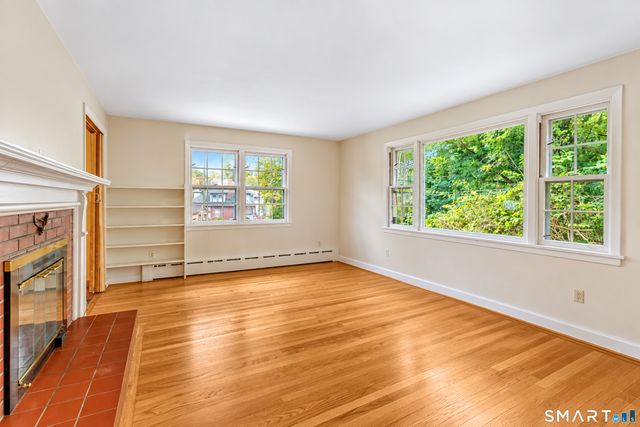 95 Lower Boulevard, New London, CT 06320