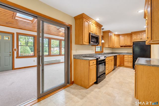 95 Lower Boulevard, New London, CT 06320