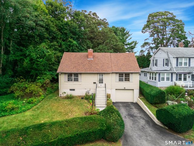95 Lower Boulevard, New London, CT 06320