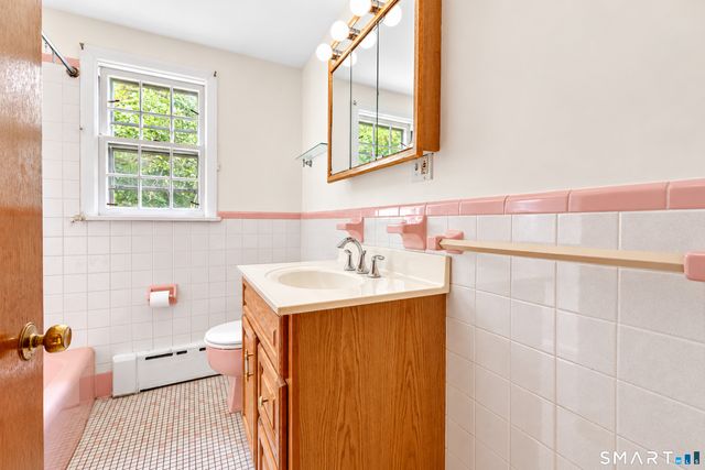 95 Lower Boulevard, New London, CT 06320