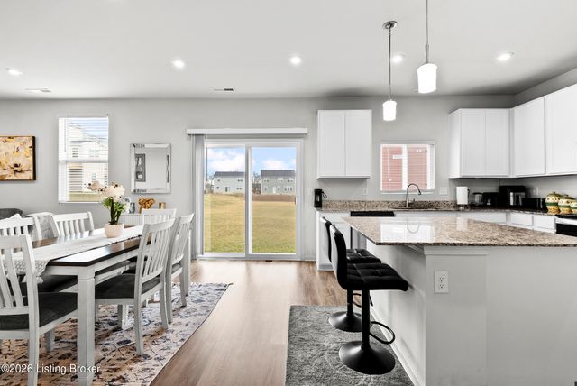 240 Ardmore Crossing Dr, Shelbyville, KY 40065