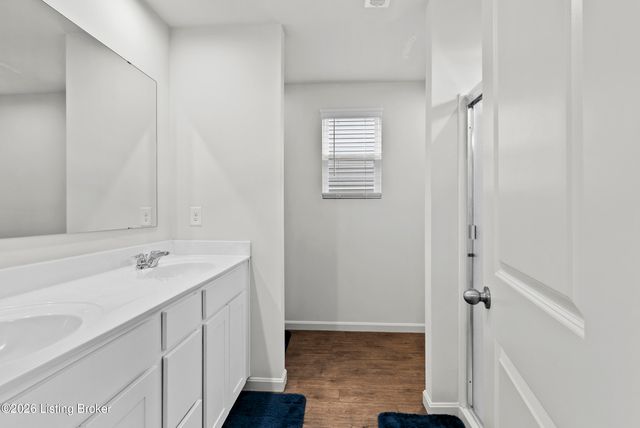 240 Ardmore Crossing Dr, Shelbyville, KY 40065