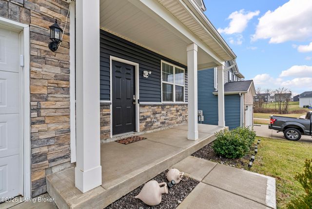 240 Ardmore Crossing Dr, Shelbyville, KY 40065