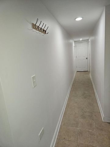 42 N Parkside Avenue G, Chicago, IL 60644