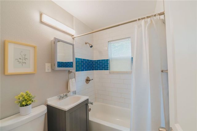 5034 Ottawa Street, Kansas City, KS 66106