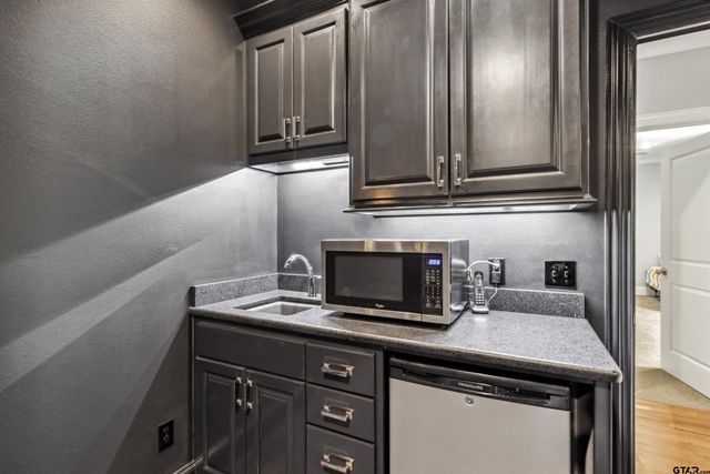 6090 Graemont Blvd, Tyler, TX 75703