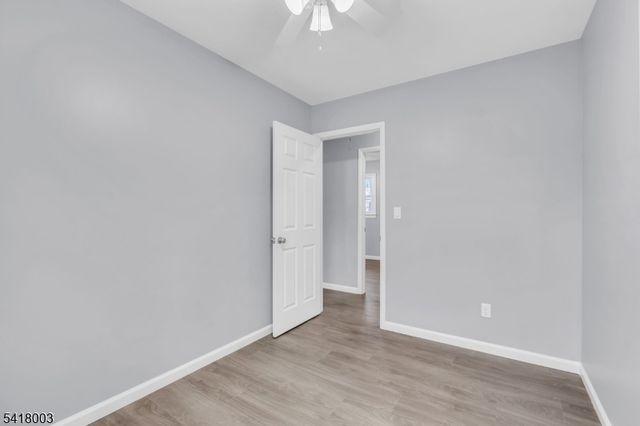 4 Toledo Ct, Hopatcong Boro, NJ 07843