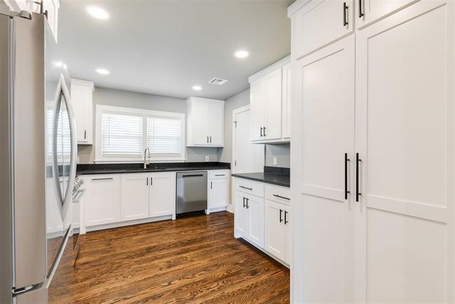 2520 Kings Way, The Village, OK 73120
