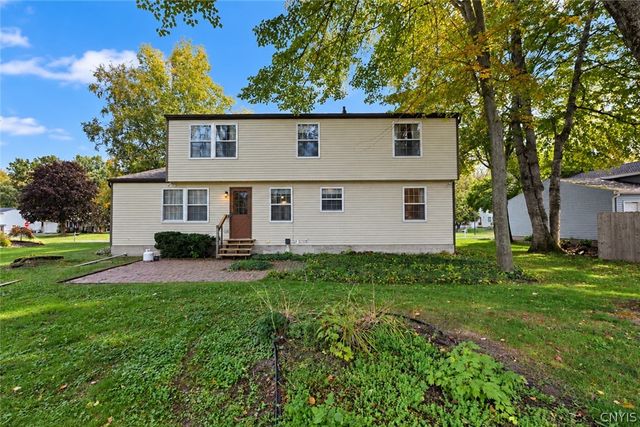 8086 Princess Path, Clay, NY 13090
