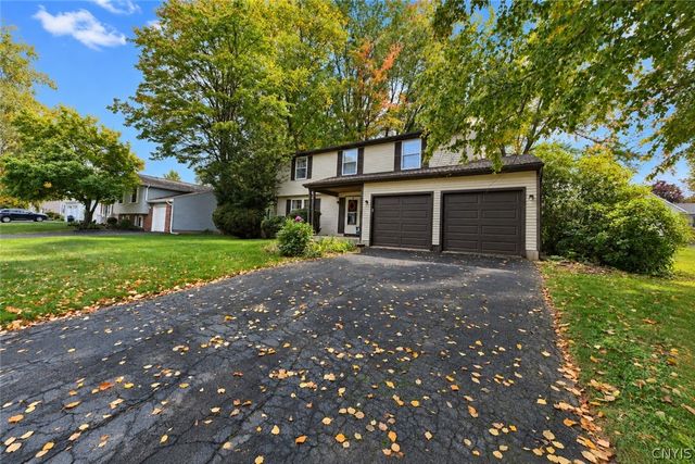 8086 Princess Path, Clay, NY 13090