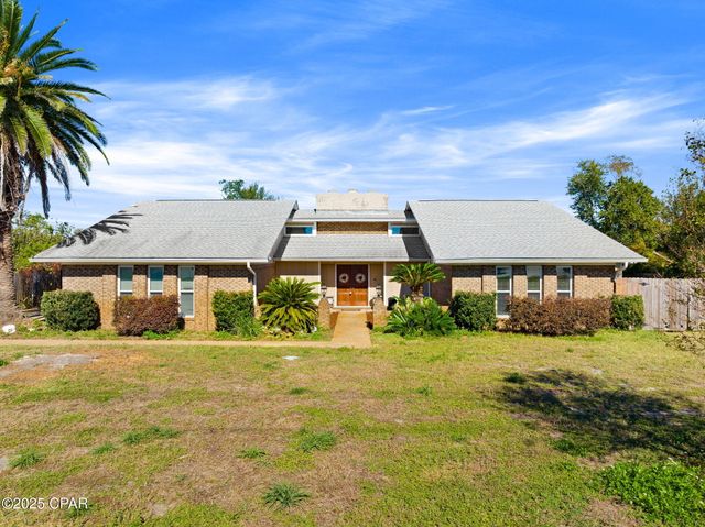 2212 Saint Andrews Boulevard, Panama City, FL 32405