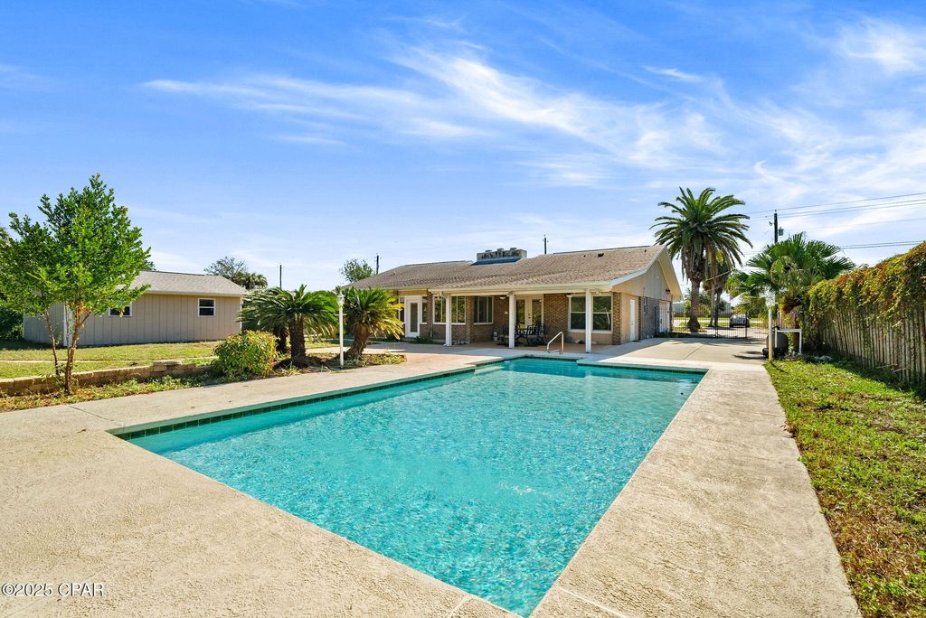 2212 Saint Andrews Boulevard, Panama City, FL 32405