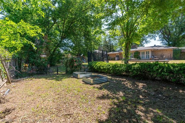 1201 Cartwright Street, Van Buren, AR 72956