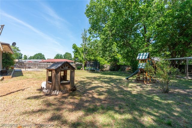 1201 Cartwright Street, Van Buren, AR 72956