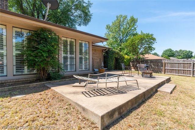 1201 Cartwright Street, Van Buren, AR 72956