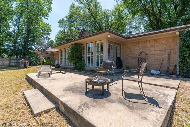 1201 Cartwright Street, Van Buren, AR 72956