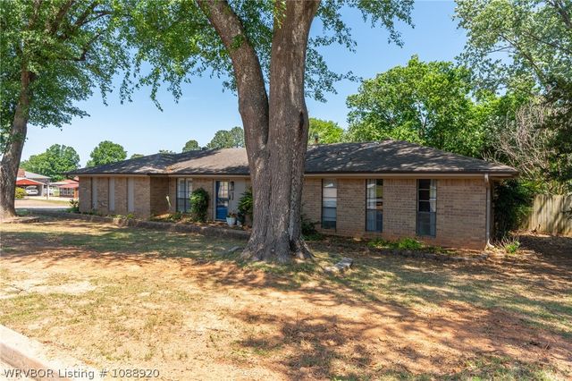 1201 Cartwright Street, Van Buren, AR 72956