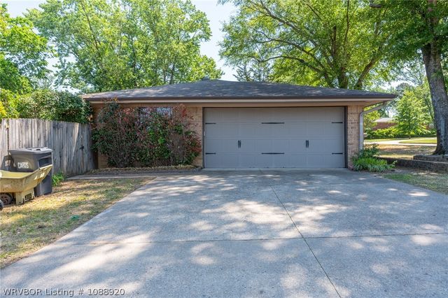 1201 Cartwright Street, Van Buren, AR 72956