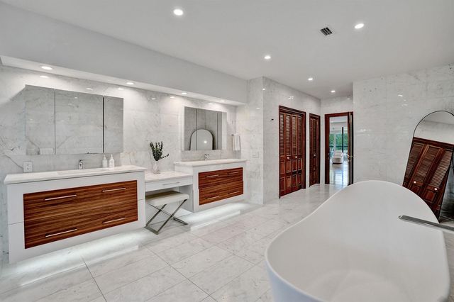 2441 SW 28th Avenue, Fort Lauderdale, FL 33312