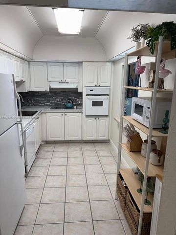 19380 Collins Ave 707, Sunny Isles Beach, FL 33160