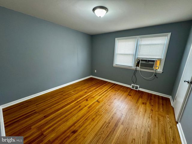 8519 MARSDEN ST, Philadelphia, PA 19136
