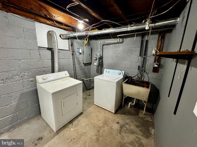 8519 MARSDEN ST, Philadelphia, PA 19136