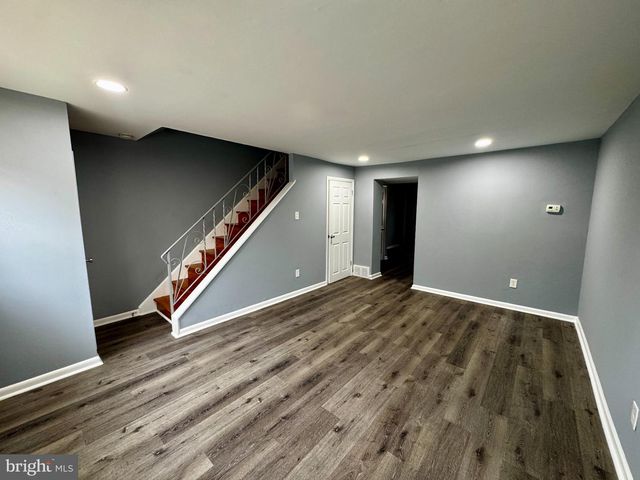 8519 MARSDEN ST, Philadelphia, PA 19136