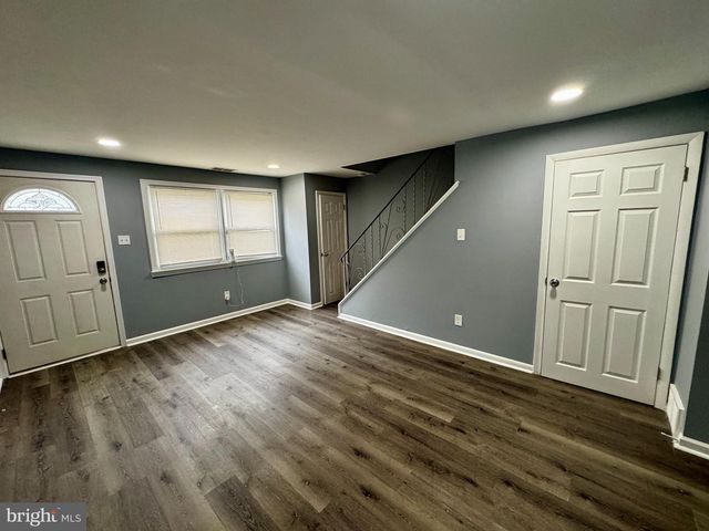 8519 MARSDEN ST, Philadelphia, PA 19136