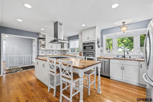 2135 Mullen Road, Omaha, NE 68124