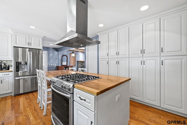 2135 Mullen Road, Omaha, NE 68124