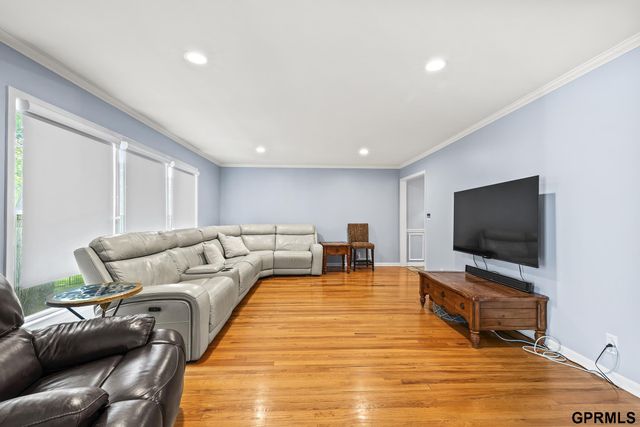 2135 Mullen Road, Omaha, NE 68124