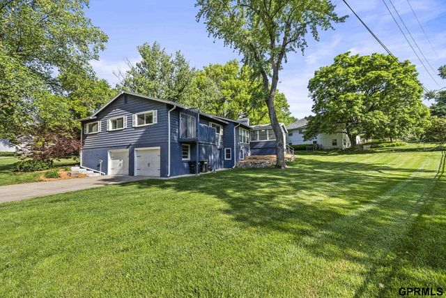 2135 Mullen Road, Omaha, NE 68124