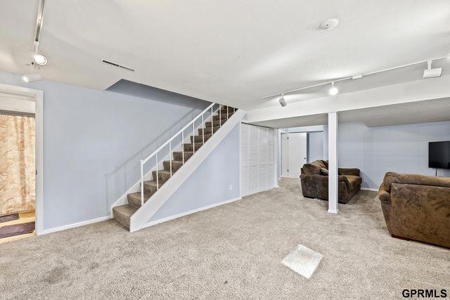2135 Mullen Road, Omaha, NE 68124
