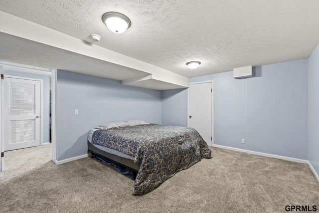 2135 Mullen Road, Omaha, NE 68124