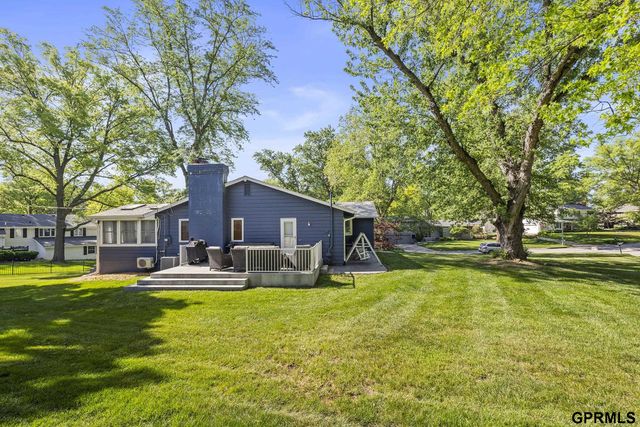 2135 Mullen Road, Omaha, NE 68124