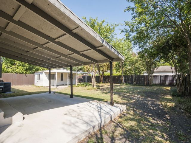 3512 Mayhew Drive, Dallas, TX 75228