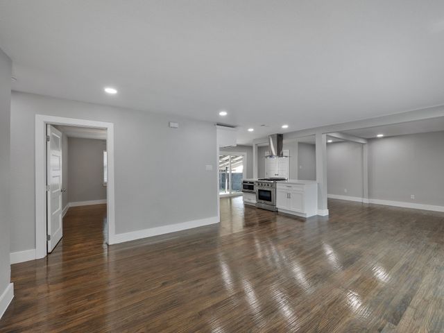 3512 Mayhew Drive, Dallas, TX 75228
