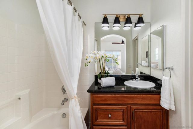 3710 Mykonos Ln 172, San Diego, CA 92130