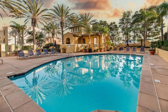 3710 Mykonos Ln 172, San Diego, CA 92130