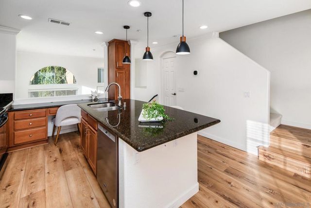 3710 Mykonos Ln 172, San Diego, CA 92130