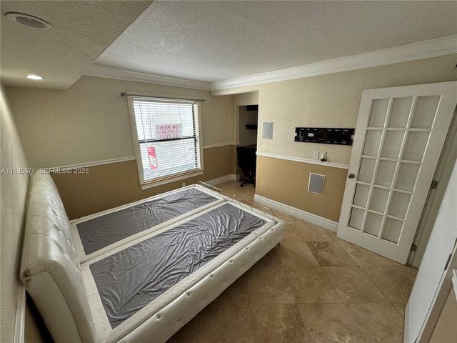 10115 NW 4th Lane 38, Miami, FL 33172