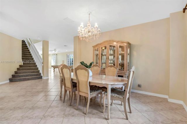 3835 Crestwood Cir, Weston, FL 33331