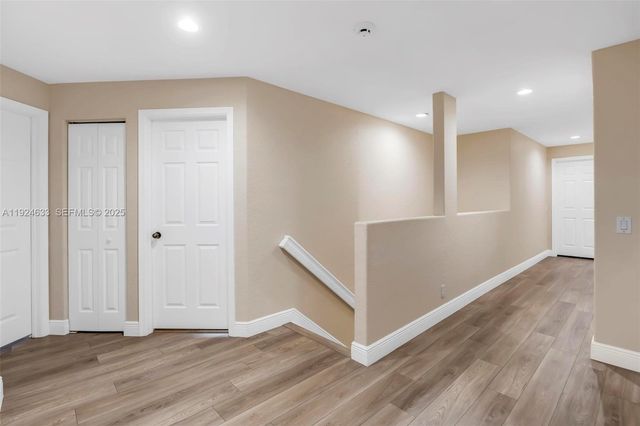 3835 Crestwood Cir, Weston, FL 33331