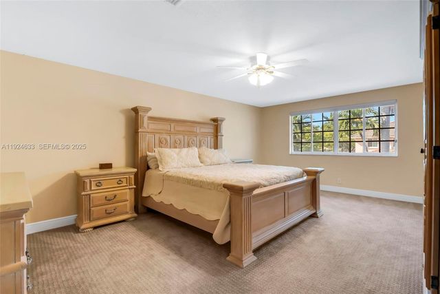 3835 Crestwood Cir, Weston, FL 33331