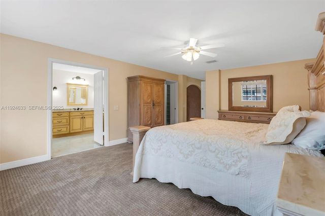 3835 Crestwood Cir, Weston, FL 33331