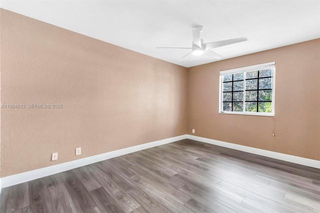 3835 Crestwood Cir, Weston, FL 33331